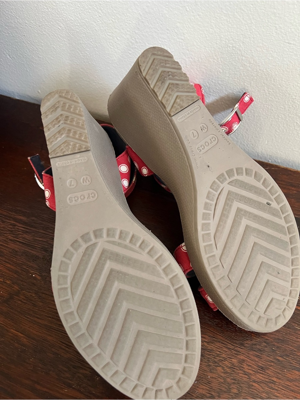 CROCS Red Polka Dot Strappy Wedge Sandals - Picture 5 of 6